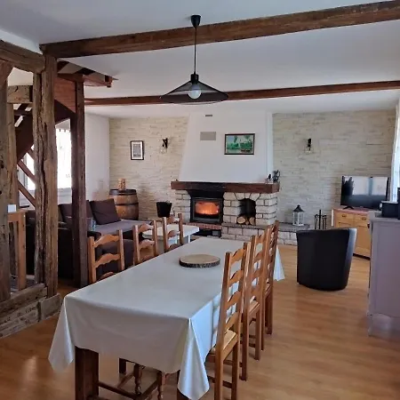 Les Fortelles Chatillon-sur-Broue Exterior foto